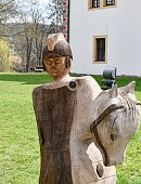 Ilustrační foto k článku: V parku u zámku stojí dřevěné sochy, které vznikly na sochařském sympoziu