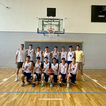 
                                Basketbalisté BBK Blansko U17 v hale Mlýnská porazili tým Sokola Šlapanice. FOTO: archiv klubu
                                    