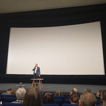 
                                Premiéru filmového dokumentu z cyklu „Živá paměť“ s portrétem Jindřicha Wankla lidé zhlédli v blanenském kině v pátek. FOTO: Renata Spotzová
                                    