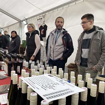 
                                Na Wanklově náměstí se konala akce Na víno s Martinem. FOTO: Pavla Komárková
                                    