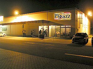 Diskotéka a  pizzerie PIZZAZZ