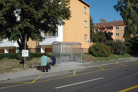 autobusová zastávka na ulici 9. května