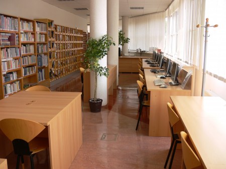 rekonstruovaná studovna knihovny