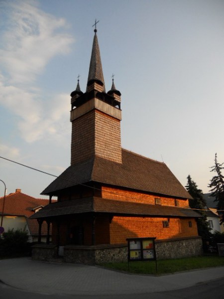 dřevěný kostelík