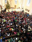 Ilustrační foto k článku: Kostel sv. Martina zcela zaplnili žáci Základní školy T. G. M. v Blansku. Zazpívali si koledy