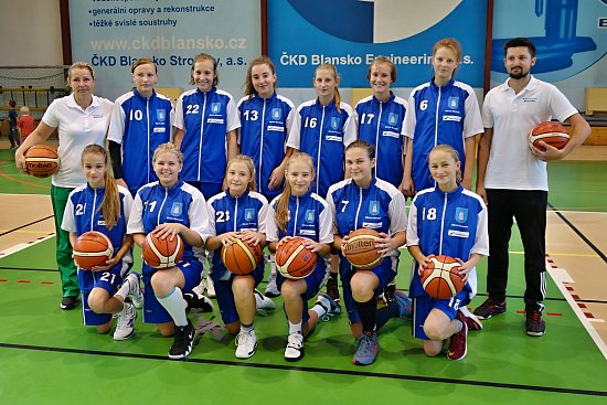 basketbalistky-u15-39633-0_550.jpg