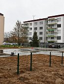 Ilustrační foto k článku: Mezi bytovým domy na Poříčí vzniká nové dětské hřiště