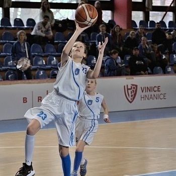  Blanenské basketbalistky U12 drtí své soupeřky
