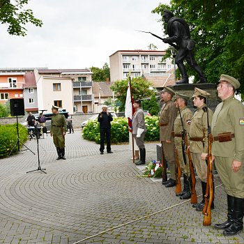 
                                Setkání připomnělo výročí bitvy u Zborova. FOTO: Michal Záboj
                                    