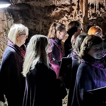
                                Oblastní charita Blansko uspořádala Benefiční koncert v Punkevních jeskyních. FOTO: archiv pořadatele
                                    
