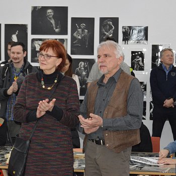 
                                Sobotní vernisáží byly zahájeny dvě nové výstavy v Galerii města Blanska. FOTO: Renata Spotzová
                                    