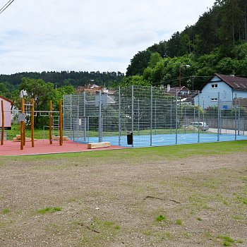 
                                Město dokončilo nové dětské hřiště v místní části Lažánky.  FOTO: Michal Záboj
                                    