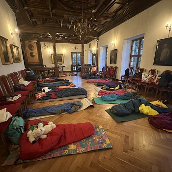 
                                Děti v pátek prožily Noc na zámku. FOTO: Muzeum Blanenska 
                                    