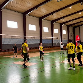 
                                Městská hala Údolní o víkendu hostila dva volejbalové turnaje. FOTO: Michal Souček
                                    