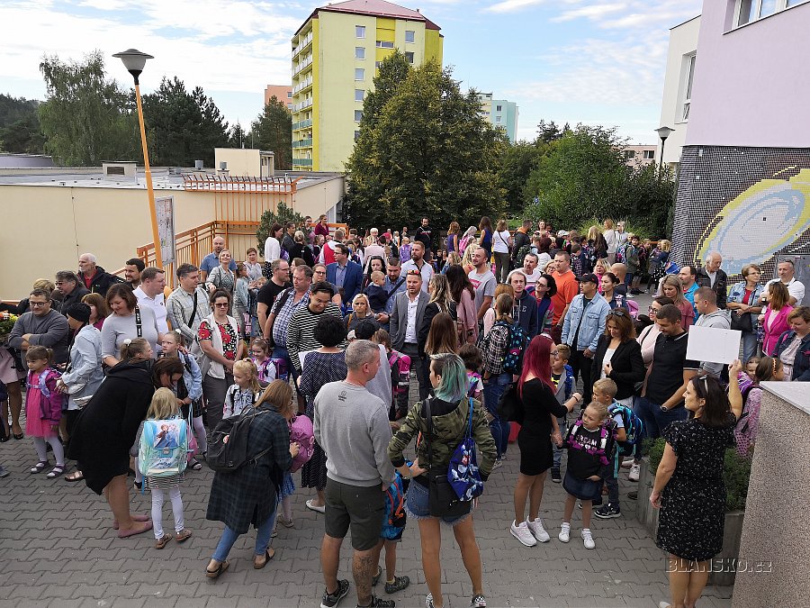 
                                První den nového školního roku v ZŠ Salmova. FOTO: Leona Voráčová
                                    