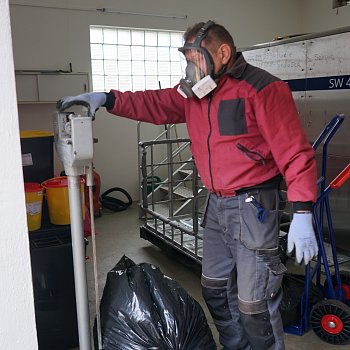 
                                Nemocnice Blansko začala využívat dekontaminační zařízení na likvidaci odpadu. FOTO: Marie Kalová
                                    