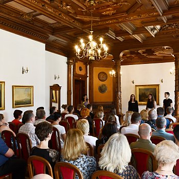 
                                Slavnost se konala v Hudebním salonu zámku. FOTO: Michal Záboj
                                    