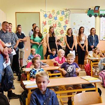 
                                První den nového školního roku v ZŠ Dvorská. FOTO: Pavla Komárková
                                    