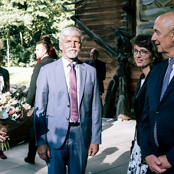 
                                 Na návštěvě Moravského krasu prezidenta doprovázela manželka Eva Pavlová. FOTO: Jiří Havel Nejezchleb 
                                    