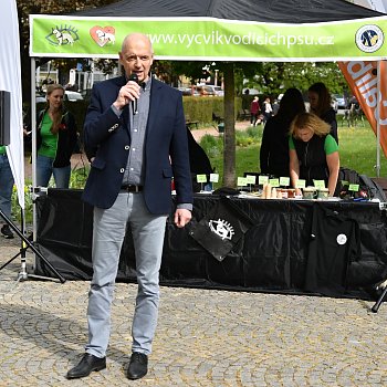 
                                Soutěž zahájil starosta Jiří Crha. FOTO: Michal Záboj
                                    