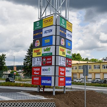 
                                Otevření nového obchodního centra Poříčí v Blansku. FOTO: Michal Záboj
                                    
