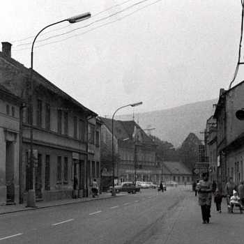 
                                Dukelská ulice 1972. FOTO archiv Pavla Svobody
                                    