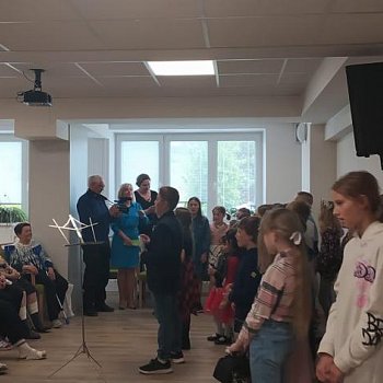 
                                DPS Pod Javory navštívili žáci školní družiny ze ZŠ TGM. FOTO: Iveta Čípková
                                    