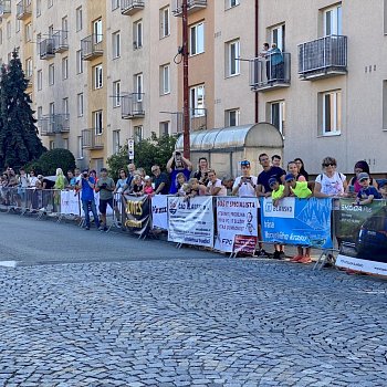 
                                Půlmaraton Moravským krasem ve čtvrtek zaplnil ulice Blanska. FOTO: Pavla Komárková
                                    