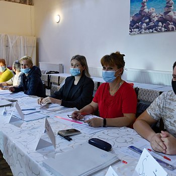 
                                Volební komise jednoho z volebních okrsků v Blansku. FOTO: Michal Záboj
                                    