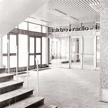 
                                Nová prodejna v obchodním domě Centrum Blansko 1976. FOTO archiv Pavla Svobody
                                    