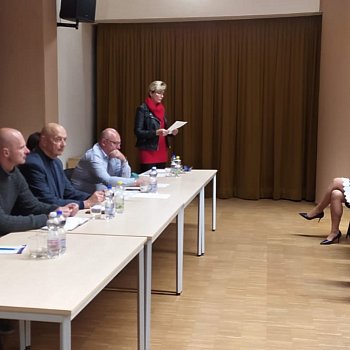 
                                Setkání vedení města s obyvateli Lažánek. FOTO: Marcela Horáková
                                    