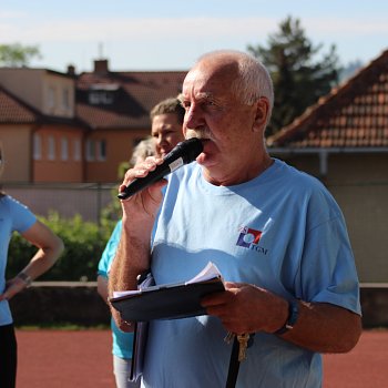 
                                Přátelského sportovního setkání se na blanenské základní škole TGM účastnili žáci a učitelé ze ZŠ Komárna. FOTO: archiv ZŠ TGM
                                    
